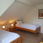 Wolf Apartment *